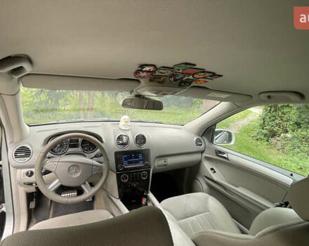 Серый Мерседес М-Класс, объемом двигателя 3 л и пробегом 300 тыс. км за 6300 $, фото 13 на Automoto.ua