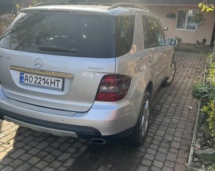 Сірий Мерседес М-Клас, об'ємом двигуна 3 л та пробігом 345 тис. км за 13500 $, фото 3 на Automoto.ua