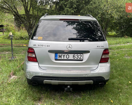 Сірий Мерседес М-Клас, об'ємом двигуна 3 л та пробігом 300 тис. км за 6500 $, фото 3 на Automoto.ua