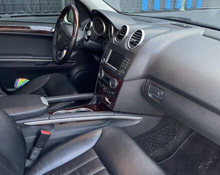 Серый Мерседес М-Класс, объемом двигателя 3 л и пробегом 150 тыс. км за 13500 $, фото 28 на Automoto.ua