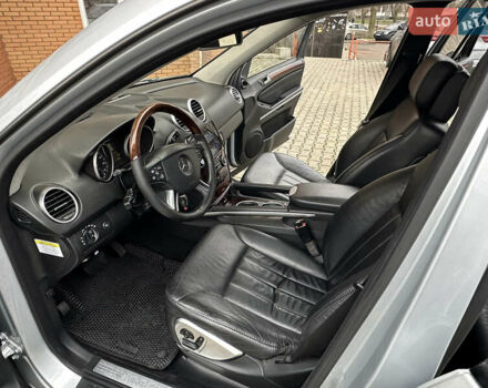 Серый Мерседес М-Класс, объемом двигателя 3.5 л и пробегом 240 тыс. км за 9800 $, фото 23 на Automoto.ua