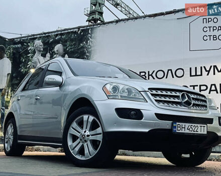 Сірий Мерседес М-Клас, об'ємом двигуна 3.5 л та пробігом 240 тис. км за 9700 $, фото 10 на Automoto.ua