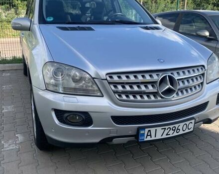 Сірий Мерседес М-Клас, об'ємом двигуна 3 л та пробігом 297 тис. км за 11500 $, фото 3 на Automoto.ua
