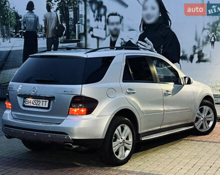 Сірий Мерседес М-Клас, об'ємом двигуна 3.5 л та пробігом 240 тис. км за 9700 $, фото 20 на Automoto.ua