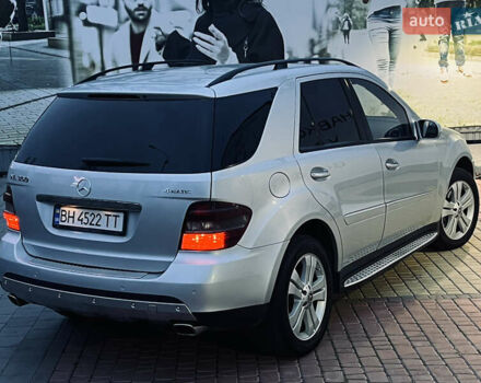 Сірий Мерседес М-Клас, об'ємом двигуна 3.5 л та пробігом 240 тис. км за 9700 $, фото 24 на Automoto.ua