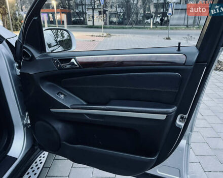 Сірий Мерседес М-Клас, об'ємом двигуна 3.5 л та пробігом 240 тис. км за 9700 $, фото 32 на Automoto.ua