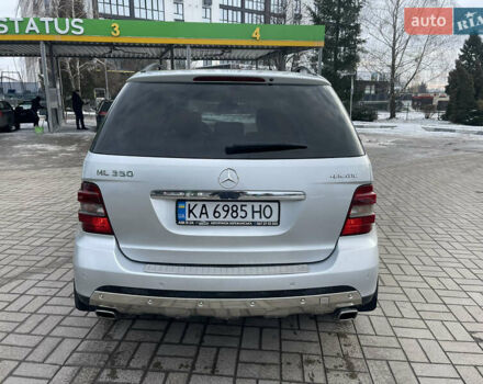 Серый Мерседес М-Класс, объемом двигателя 3.5 л и пробегом 255 тыс. км за 8200 $, фото 11 на Automoto.ua