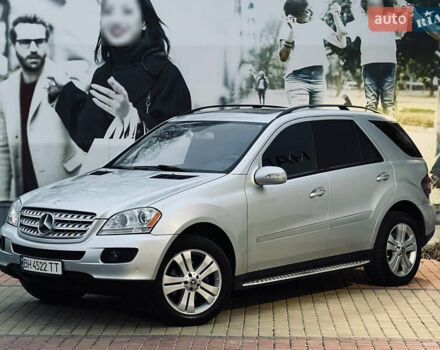 Сірий Мерседес М-Клас, об'ємом двигуна 3.5 л та пробігом 240 тис. км за 9700 $, фото 2 на Automoto.ua