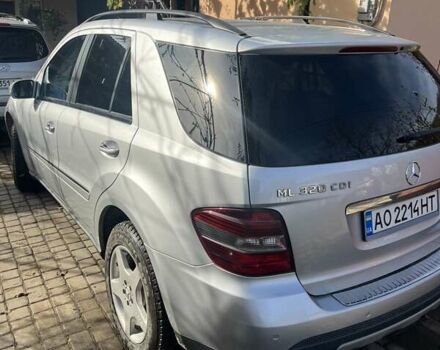 Сірий Мерседес М-Клас, об'ємом двигуна 3 л та пробігом 345 тис. км за 13500 $, фото 2 на Automoto.ua