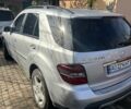 Сірий Мерседес М-Клас, об'ємом двигуна 3 л та пробігом 345 тис. км за 13500 $, фото 2 на Automoto.ua