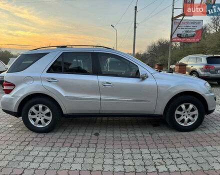 Сірий Мерседес М-Клас, об'ємом двигуна 2.99 л та пробігом 262 тис. км за 10700 $, фото 2 на Automoto.ua