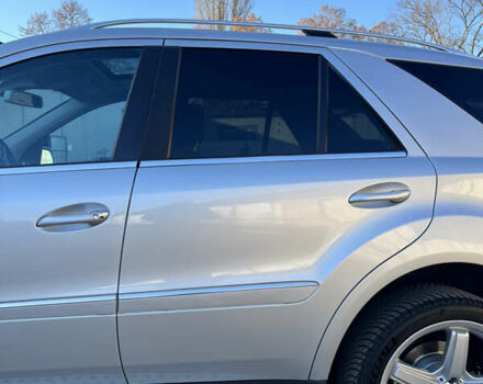 Серый Мерседес М-Класс, объемом двигателя 2.99 л и пробегом 254 тыс. км за 14499 $, фото 6 на Automoto.ua