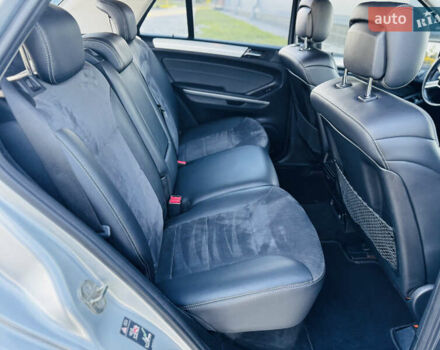 Сірий Мерседес М-Клас, об'ємом двигуна 3 л та пробігом 345 тис. км за 11499 $, фото 29 на Automoto.ua