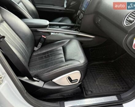 Серый Мерседес М-Класс, объемом двигателя 3 л и пробегом 406 тыс. км за 11000 $, фото 7 на Automoto.ua