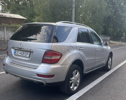 Серый Мерседес М-Класс, объемом двигателя 2.99 л и пробегом 270 тыс. км за 12500 $, фото 4 на Automoto.ua