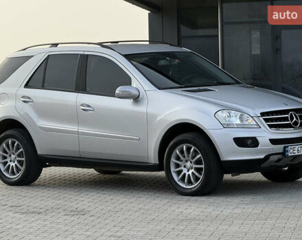 Серый Мерседес М-Класс, объемом двигателя 3 л и пробегом 275 тыс. км за 14800 $, фото 1 на Automoto.ua