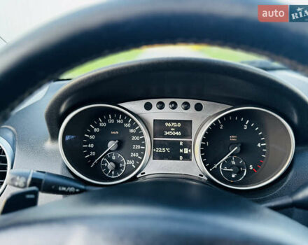 Сірий Мерседес М-Клас, об'ємом двигуна 3 л та пробігом 345 тис. км за 11499 $, фото 50 на Automoto.ua