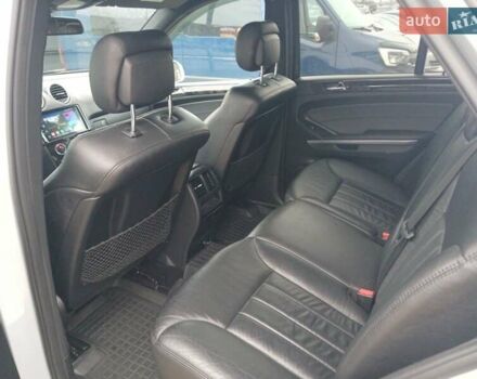 Серый Мерседес М-Класс, объемом двигателя 3 л и пробегом 406 тыс. км за 10500 $, фото 17 на Automoto.ua