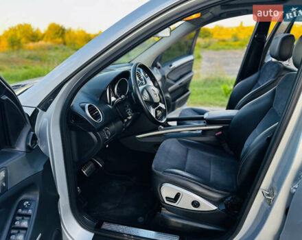 Сірий Мерседес М-Клас, об'ємом двигуна 3 л та пробігом 345 тис. км за 11499 $, фото 44 на Automoto.ua