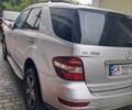 Сірий Мерседес М-Клас, об'ємом двигуна 3.5 л та пробігом 250 тис. км за 10999 $, фото 4 на Automoto.ua