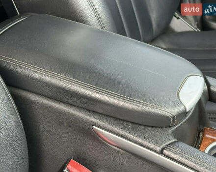 Серый Мерседес М-Класс, объемом двигателя 3.5 л и пробегом 223 тыс. км за 9999 $, фото 49 на Automoto.ua