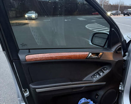 Серый Мерседес М-Класс, объемом двигателя 3.5 л и пробегом 234 тыс. км за 11700 $, фото 17 на Automoto.ua