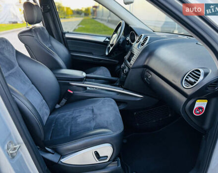 Сірий Мерседес М-Клас, об'ємом двигуна 3 л та пробігом 345 тис. км за 11499 $, фото 40 на Automoto.ua