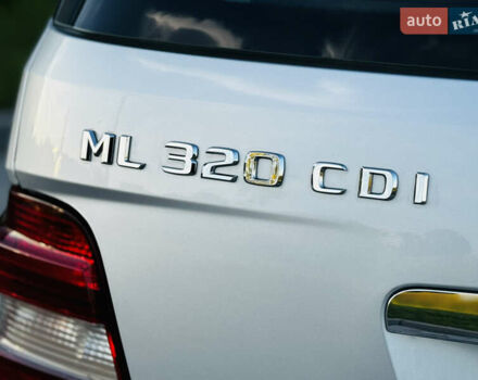 Сірий Мерседес М-Клас, об'ємом двигуна 3 л та пробігом 345 тис. км за 11499 $, фото 19 на Automoto.ua