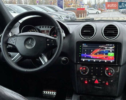 Серый Мерседес М-Класс, объемом двигателя 3 л и пробегом 406 тыс. км за 11000 $, фото 23 на Automoto.ua