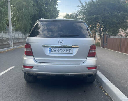 Серый Мерседес М-Класс, объемом двигателя 2.99 л и пробегом 270 тыс. км за 12500 $, фото 3 на Automoto.ua