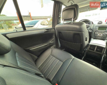 Серый Мерседес М-Класс, объемом двигателя 3 л и пробегом 275 тыс. км за 14800 $, фото 14 на Automoto.ua