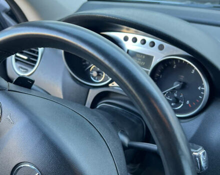 Серый Мерседес М-Класс, объемом двигателя 2.99 л и пробегом 254 тыс. км за 14499 $, фото 76 на Automoto.ua