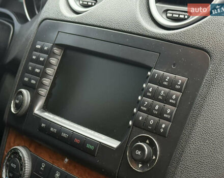 Серый Мерседес М-Класс, объемом двигателя 3.5 л и пробегом 223 тыс. км за 9999 $, фото 47 на Automoto.ua