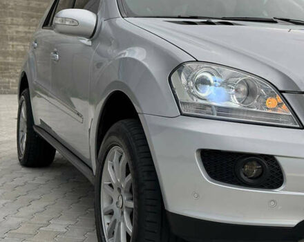 Серый Мерседес М-Класс, объемом двигателя 3 л и пробегом 275 тыс. км за 14800 $, фото 9 на Automoto.ua