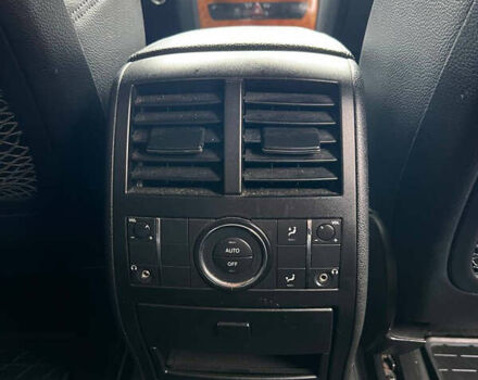 Сірий Мерседес М-Клас, об'ємом двигуна 3.5 л та пробігом 258 тис. км за 10500 $, фото 16 на Automoto.ua