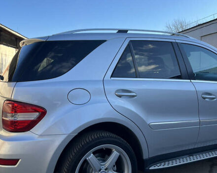 Серый Мерседес М-Класс, объемом двигателя 2.99 л и пробегом 254 тыс. км за 14499 $, фото 10 на Automoto.ua