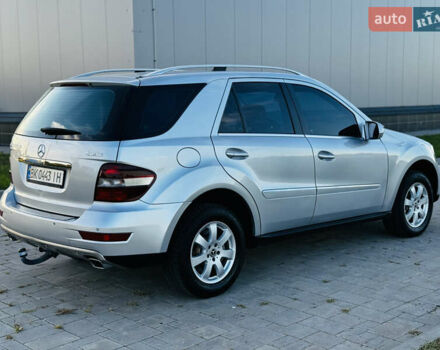 Сірий Мерседес М-Клас, об'ємом двигуна 3 л та пробігом 345 тис. км за 11499 $, фото 11 на Automoto.ua