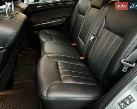 Серый Мерседес М-Класс, объемом двигателя 3 л и пробегом 406 тыс. км за 11000 $, фото 22 на Automoto.ua