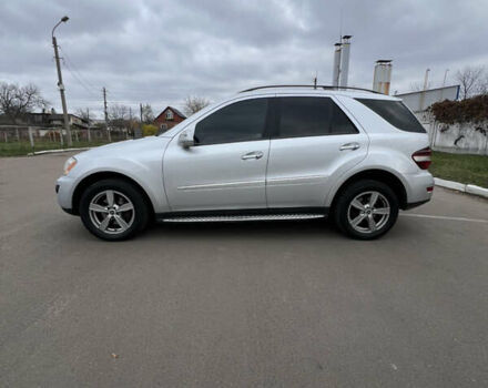 Сірий Мерседес М-Клас, об'ємом двигуна 3.5 л та пробігом 248 тис. км за 10599 $, фото 6 на Automoto.ua