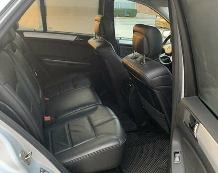 Серый Мерседес М-Класс, объемом двигателя 2.99 л и пробегом 270 тыс. км за 12500 $, фото 9 на Automoto.ua