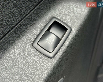 Серый Мерседес М-Класс, объемом двигателя 3.5 л и пробегом 223 тыс. км за 9999 $, фото 37 на Automoto.ua