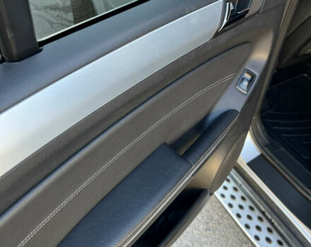 Серый Мерседес М-Класс, объемом двигателя 2.99 л и пробегом 254 тыс. км за 14499 $, фото 53 на Automoto.ua