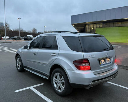 Серый Мерседес М-Класс, объемом двигателя 3.5 л и пробегом 234 тыс. км за 11700 $, фото 7 на Automoto.ua