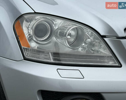 Сірий Мерседес М-Клас, об'ємом двигуна 3.5 л та пробігом 223 тис. км за 8999 $, фото 13 на Automoto.ua