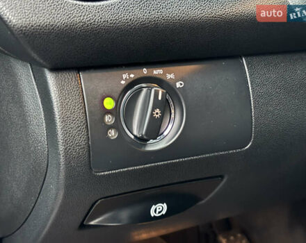 Серый Мерседес М-Класс, объемом двигателя 3 л и пробегом 406 тыс. км за 11000 $, фото 13 на Automoto.ua