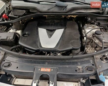 Серый Мерседес М-Класс, объемом двигателя 3 л и пробегом 406 тыс. км за 10500 $, фото 19 на Automoto.ua