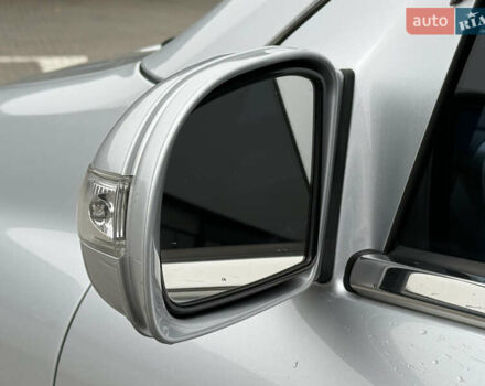 Серый Мерседес М-Класс, объемом двигателя 3.5 л и пробегом 223 тыс. км за 9999 $, фото 20 на Automoto.ua