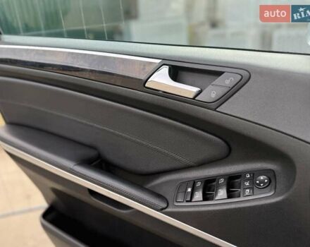 Серый Мерседес М-Класс, объемом двигателя 3 л и пробегом 406 тыс. км за 11000 $, фото 22 на Automoto.ua