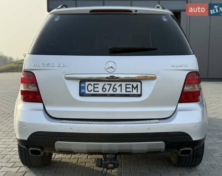 Серый Мерседес М-Класс, объемом двигателя 3 л и пробегом 275 тыс. км за 14800 $, фото 7 на Automoto.ua