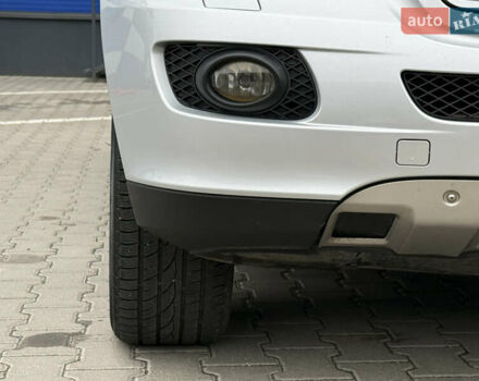 Серый Мерседес М-Класс, объемом двигателя 3.5 л и пробегом 223 тыс. км за 9999 $, фото 16 на Automoto.ua